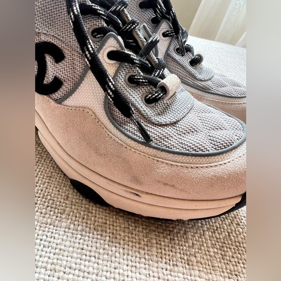 Authentic Chanel sneakers size 36.5 - Picture 5 of 10
